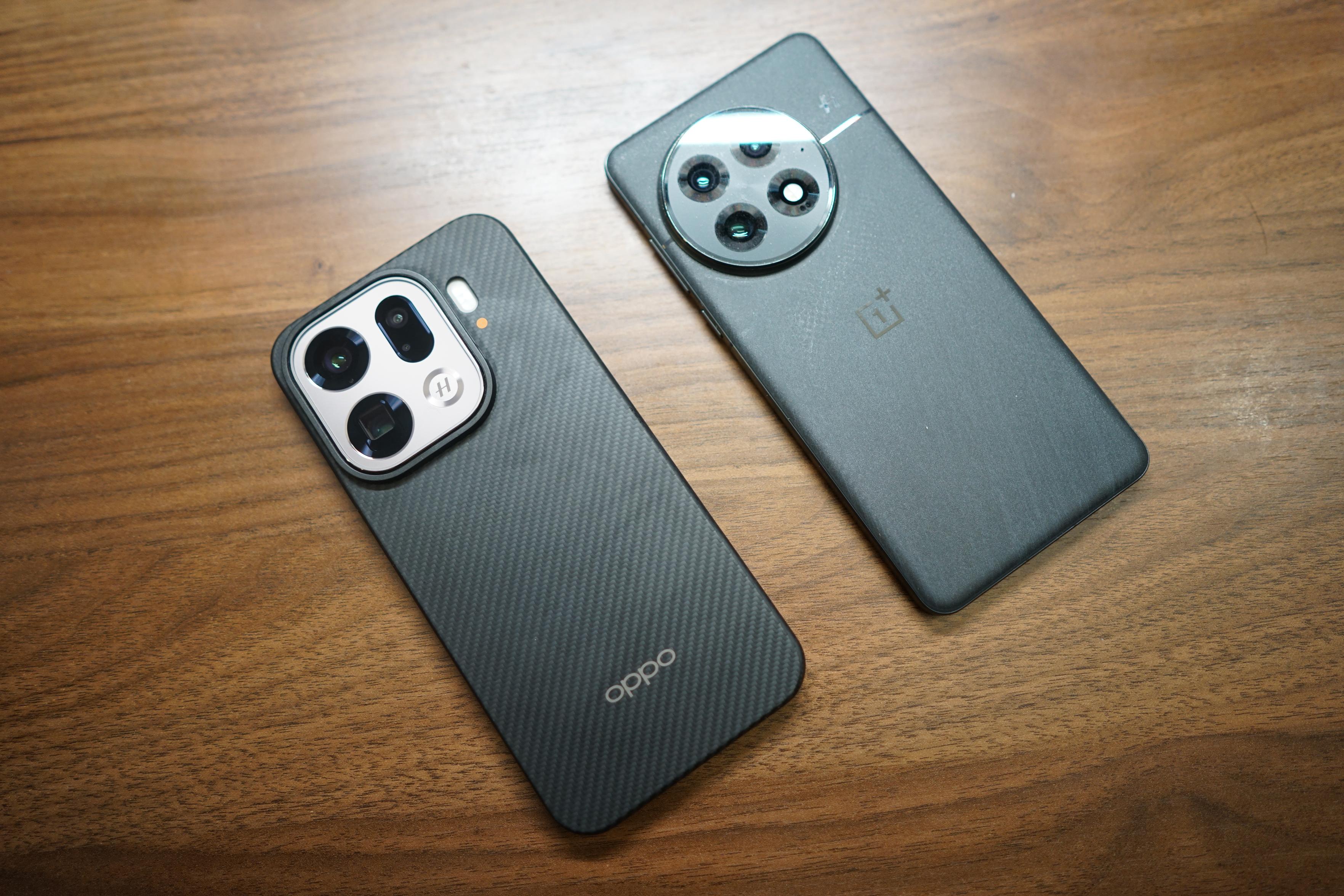 右：Oneplus 13；左：OPPO Find X9 Pro